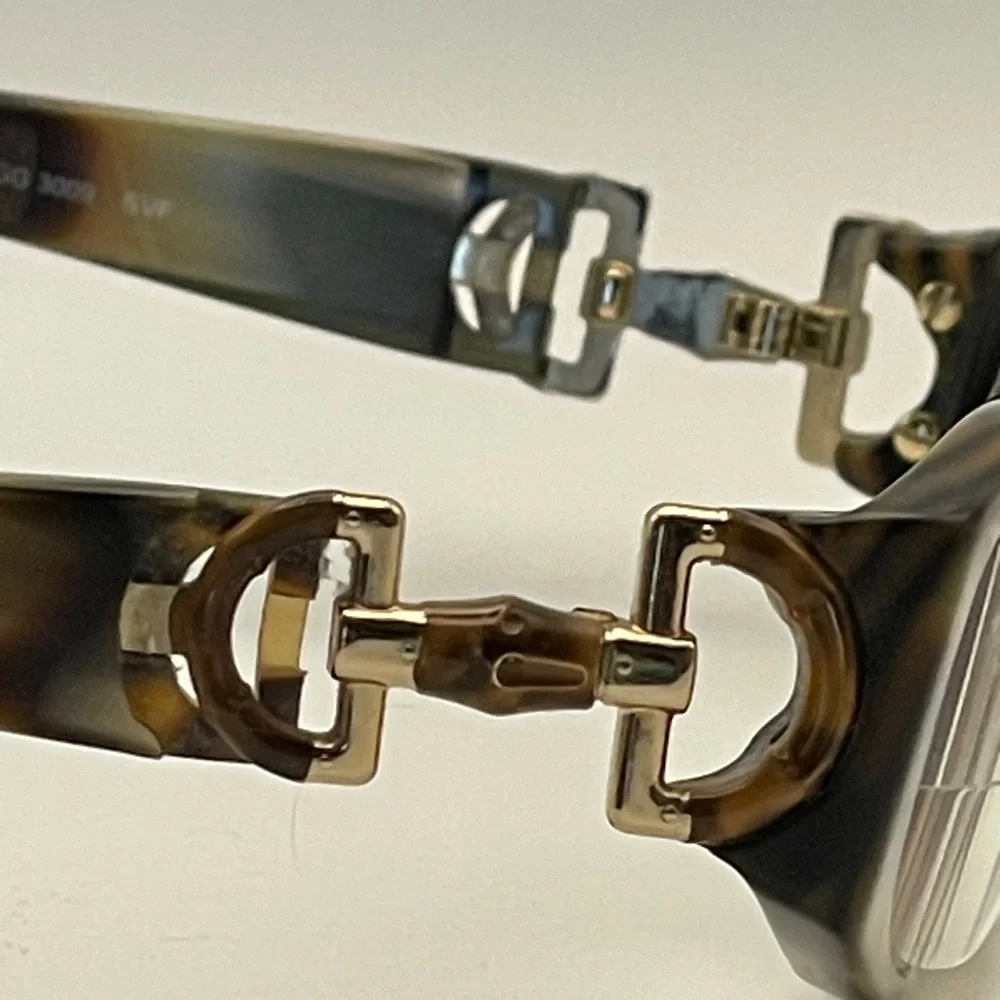 Vintage Gucci GG 3009 SVF Tortoise Horsebit Eyeglass Frames Made in Italy Authen - Picture 8 of 15